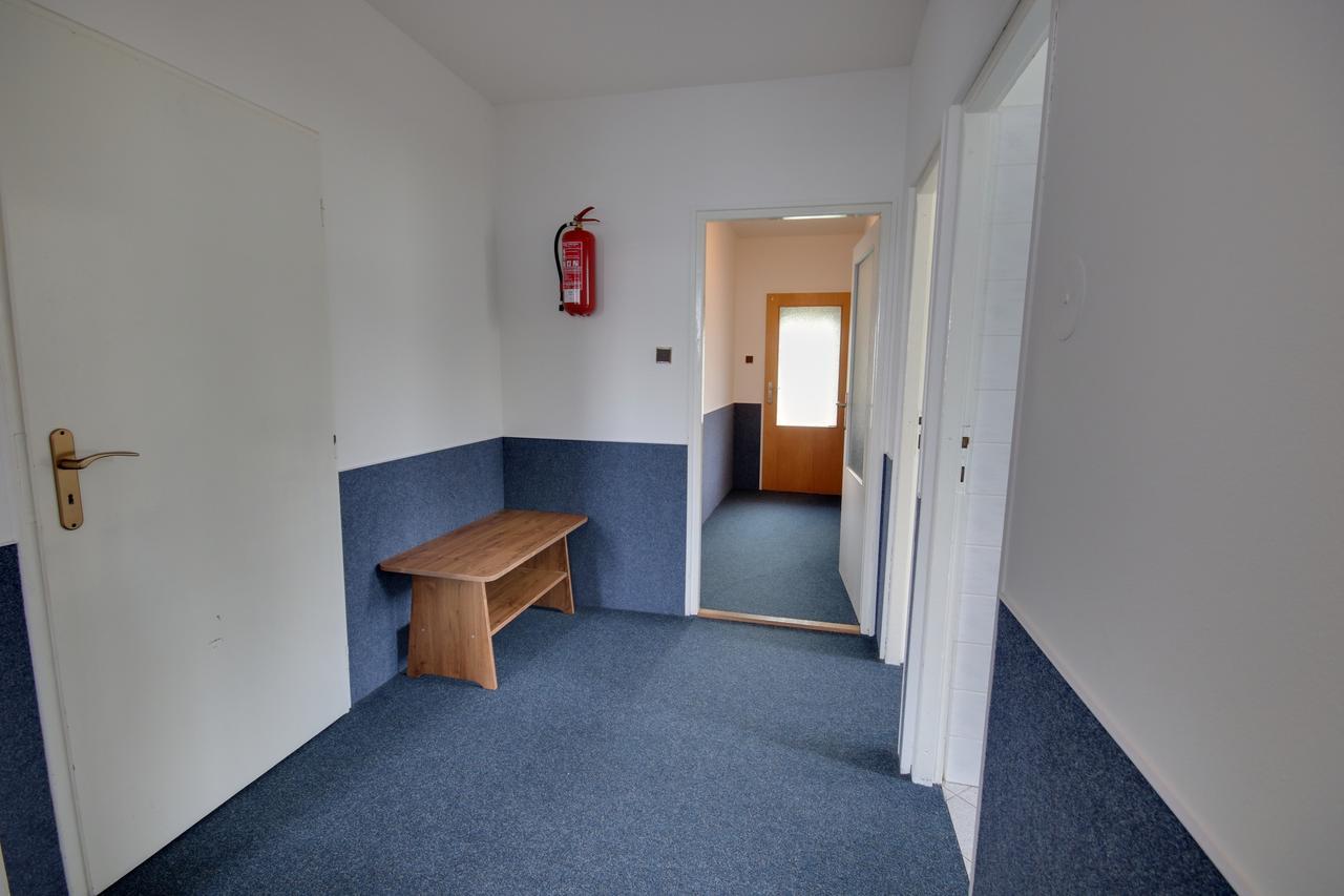 Chata Pod Hájkem Vrchlabí Buitenkant foto