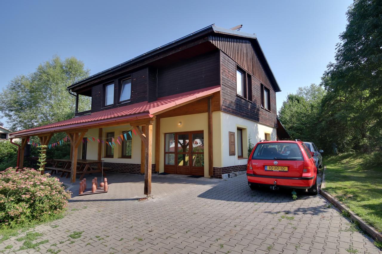 Chata Pod Hájkem Vrchlabí Buitenkant foto