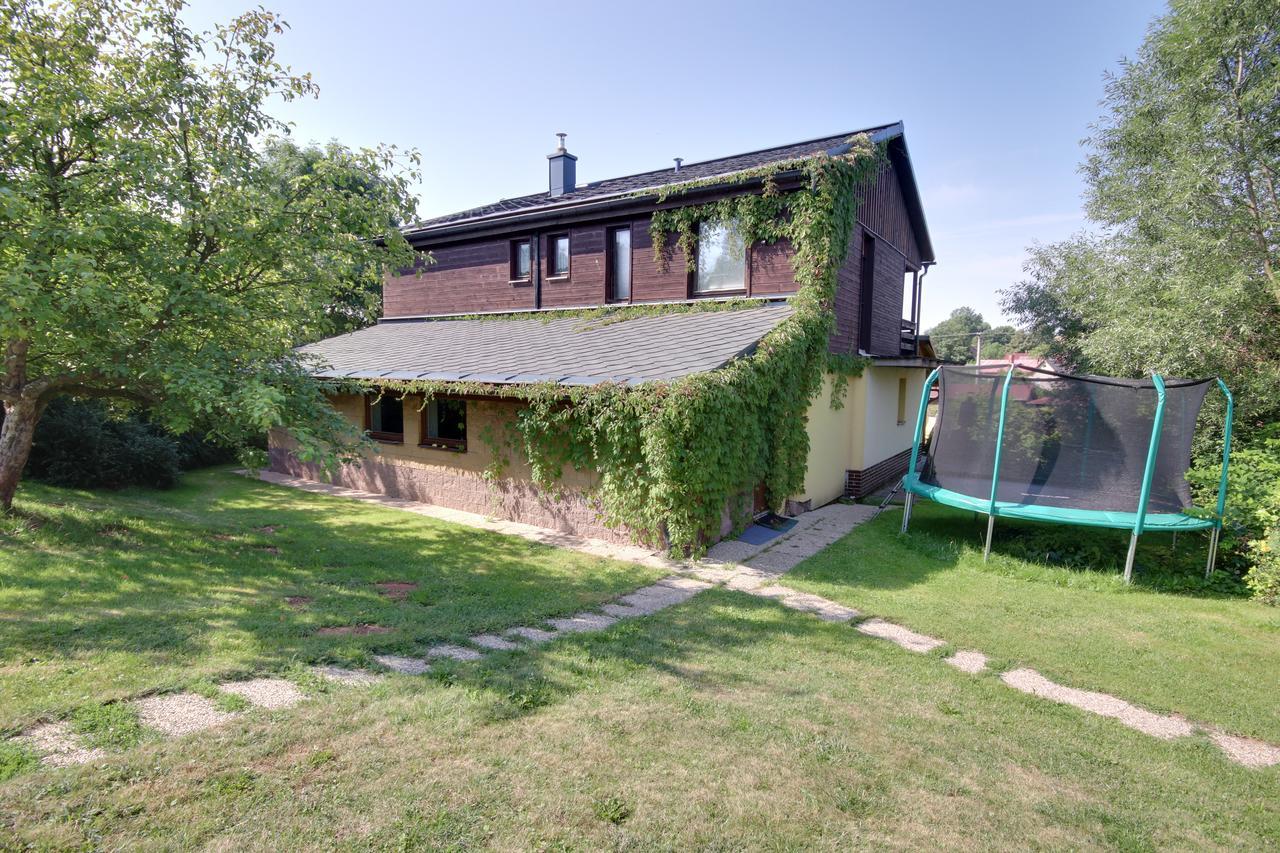 Chata Pod Hájkem Vrchlabí Buitenkant foto