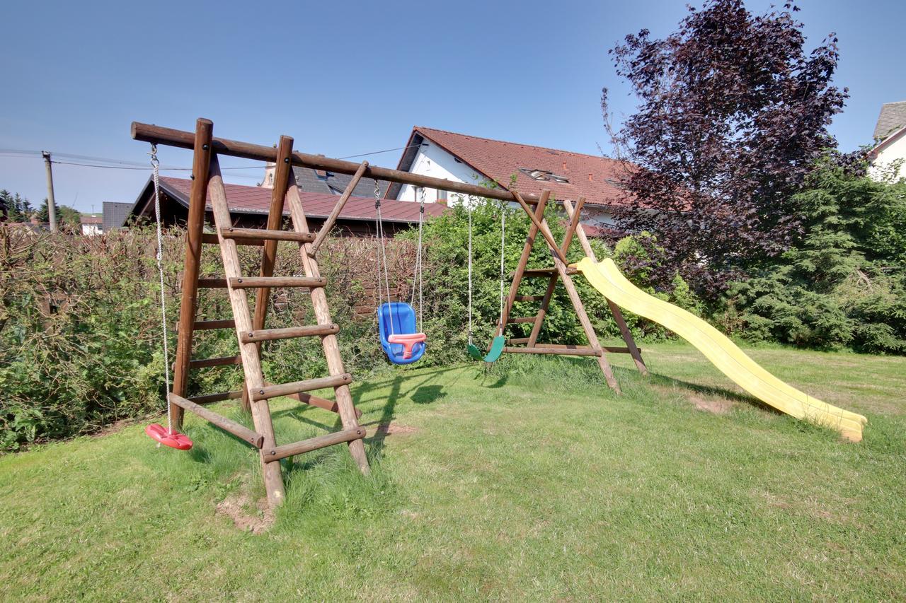 Chata Pod Hájkem Vrchlabí Buitenkant foto
